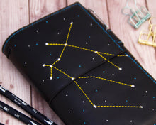 Cargar imagen en el visor de la galería, Zodiac - Traveler's Notebooks Veganos