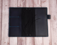 Cargar imagen en el visor de la galería, Zodiac - Traveler's Notebooks Veganos