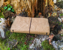 Cargar imagen en el visor de la galería, Eco washable paper - Traveler's Notebooks Veganos