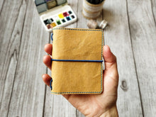 Cargar imagen en el visor de la galería, Papel lavable ecológico pequeño - Traveler's Notebook A7 Micro / Nano Vegano