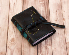 Cargar imagen en el visor de la galería, Zodiac - Vegan journal